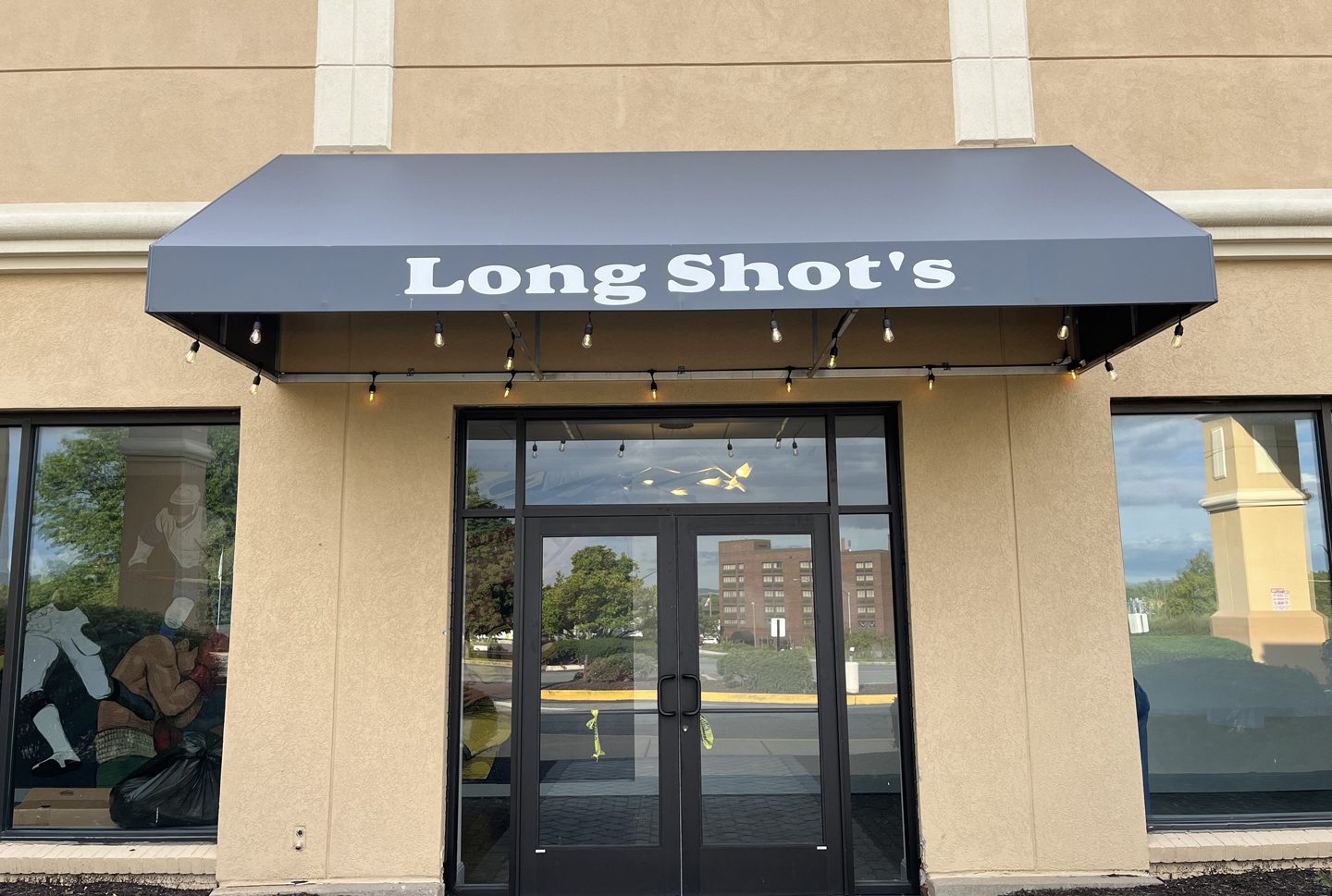 A long shot 's restaurant is closed for business.